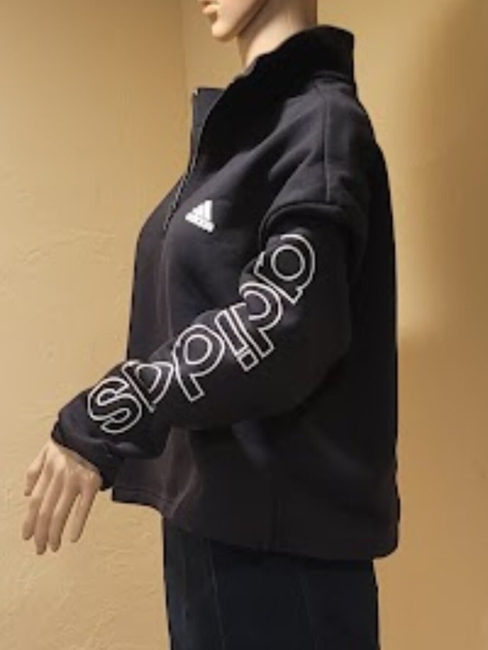 Black oversized cropped Adidas Pullover with 1/2 zipper -Junior XL
